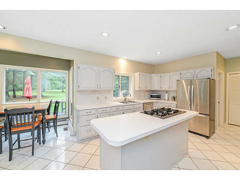 850 Laten Knight Road Cranston, RI 02921 - Photo 12 of 25 Kitchen.