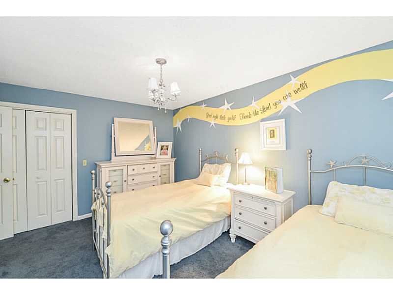 850 Laten Knight Road Cranston, RI 02921 - Photo 17 of 25 Bedroom.