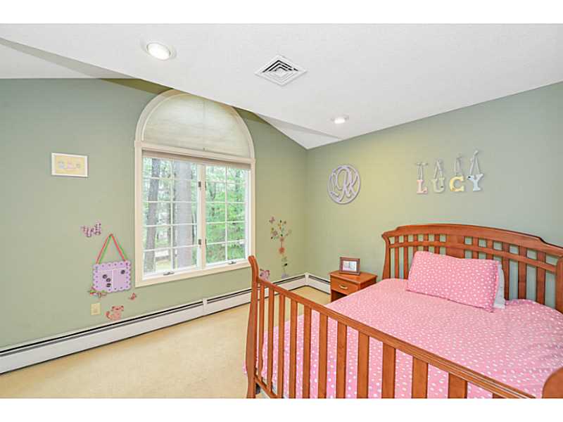 850 Laten Knight Road Cranston, RI 02921 - Photo 19 of 25 Bedroom.