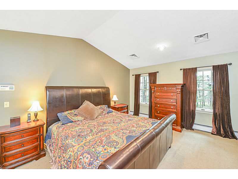 850 Laten Knight Road Cranston, RI 02921 - Photo 20 of 25 Bedroom.