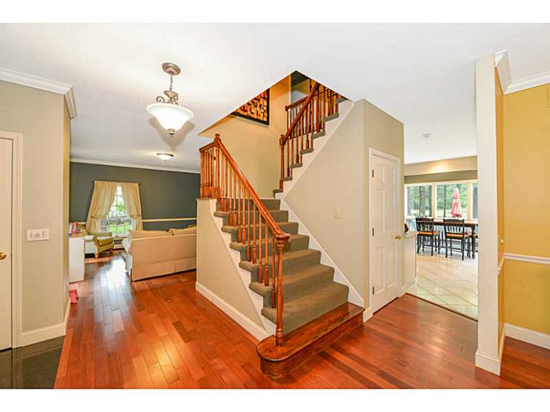 850 Laten Knight Road Cranston, RI 02921 - Photo 4 of 25 Other. Foyer