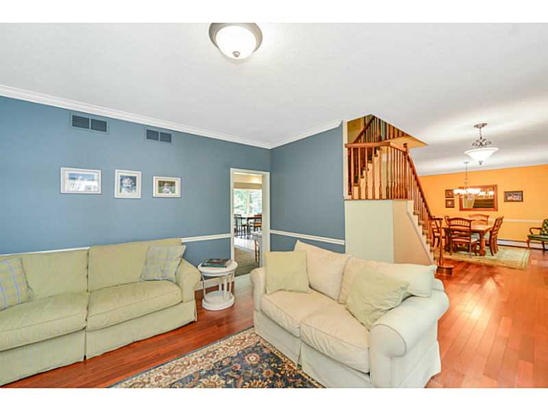 850 Laten Knight Road Cranston, RI 02921 - Photo 6 of 25 Living Room.