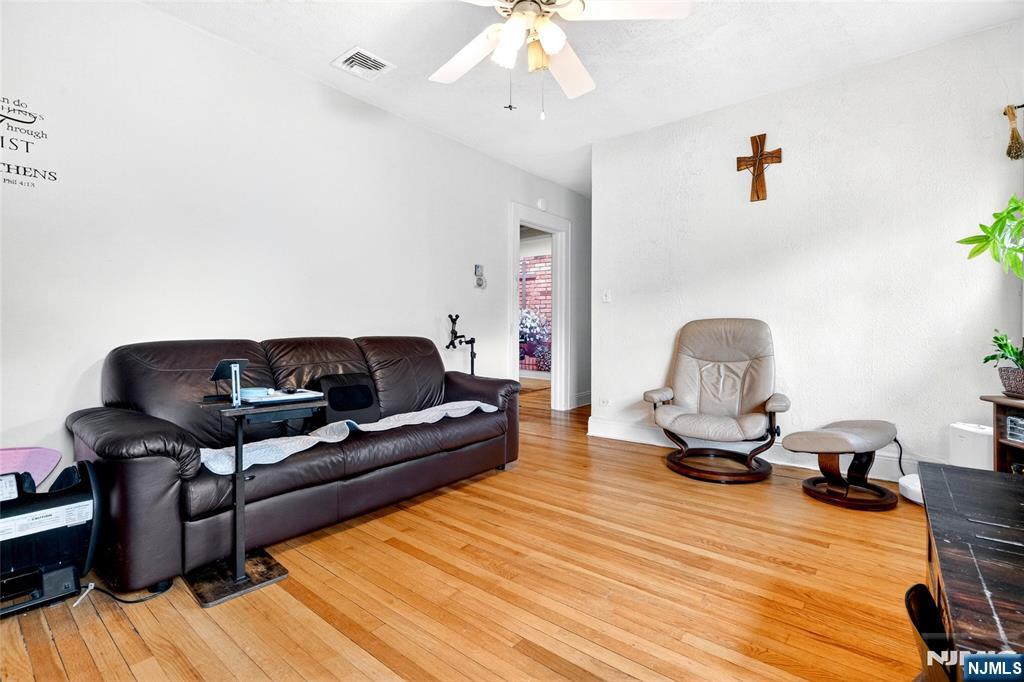 423 Closter Dock Road Closter, NJ 07624 - Photo 21 of 40
