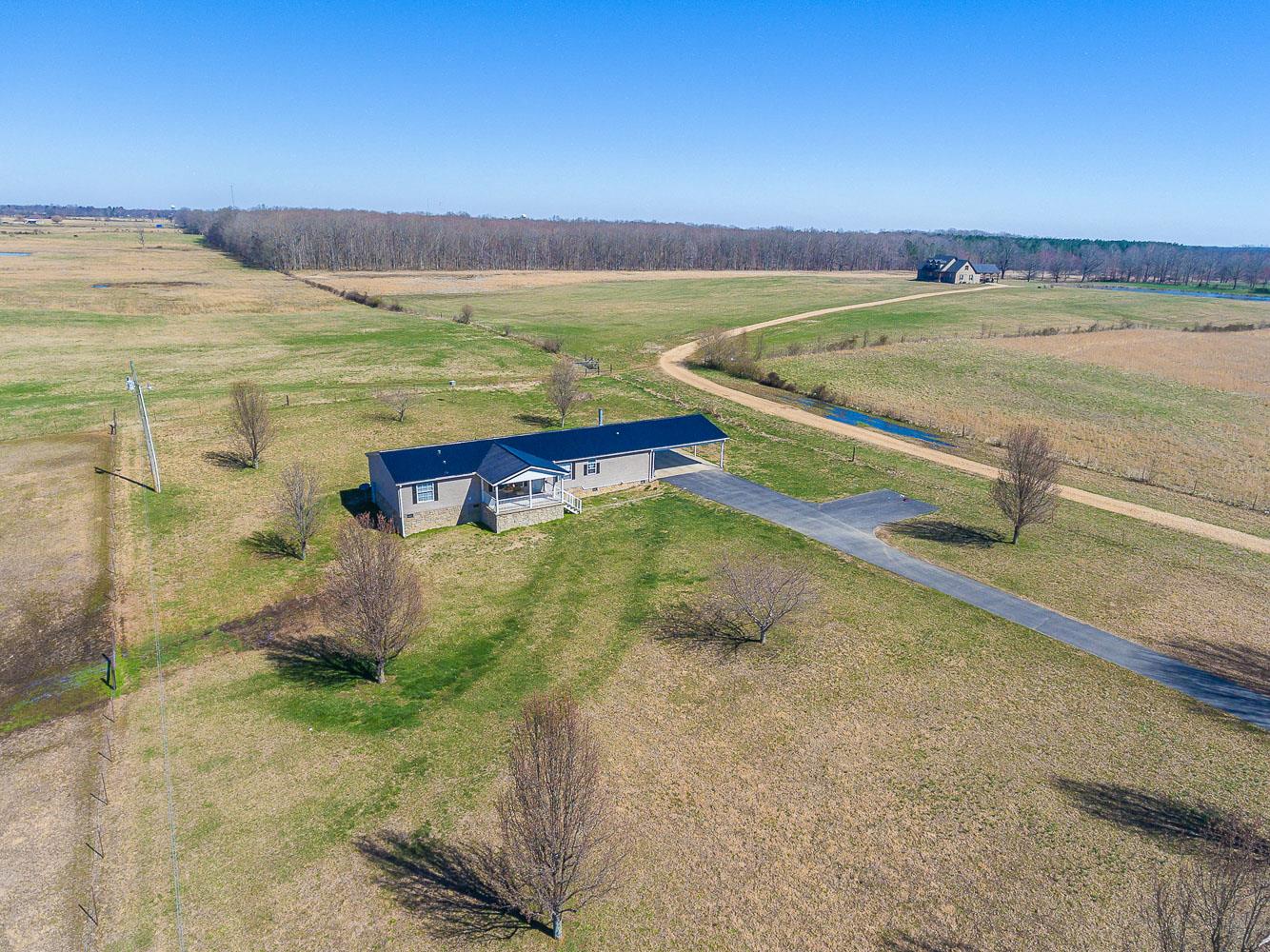 115 Colonial Road Hohenwald, TN 38462 - Photo 1 of 24 Gallery Image 1