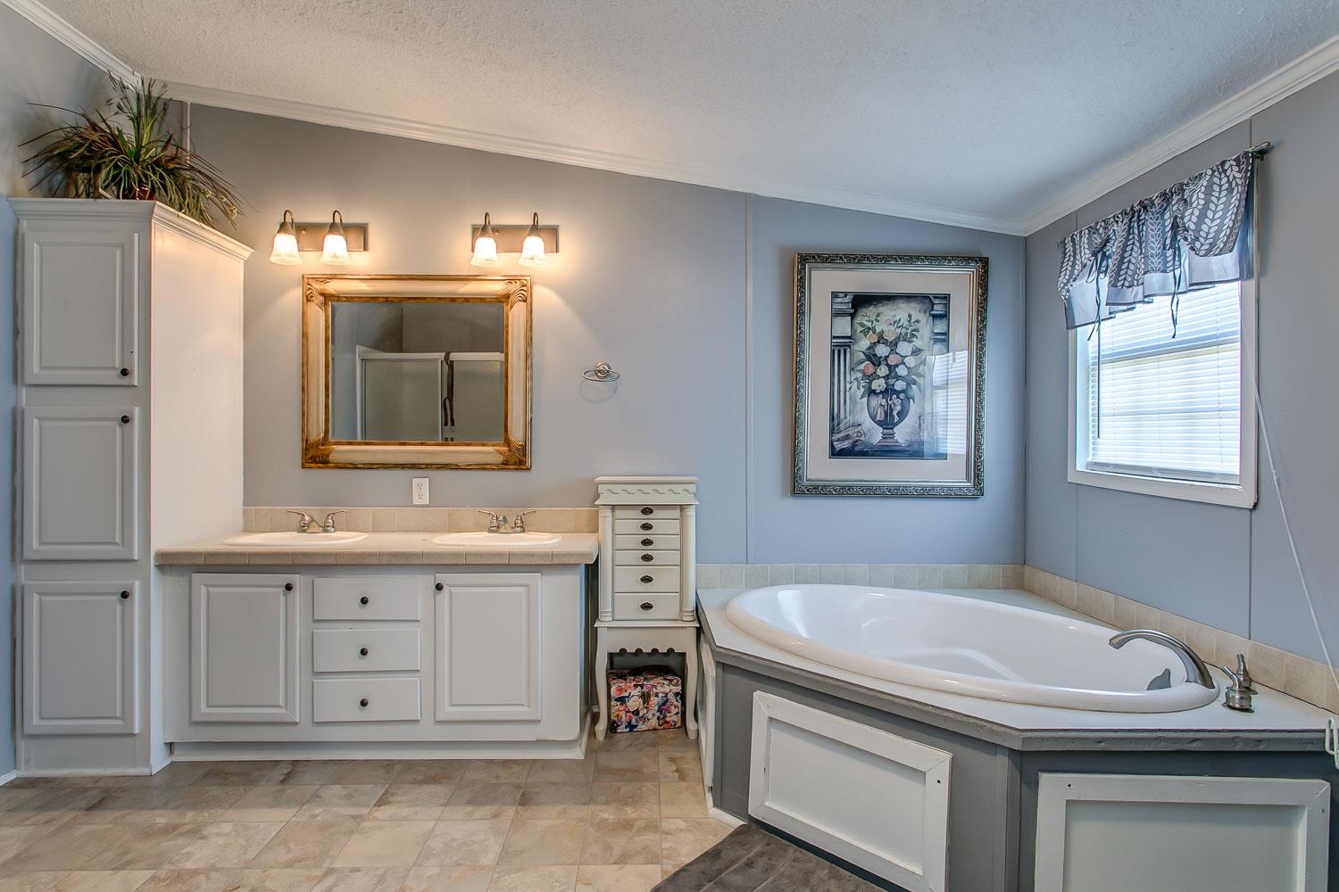 115 Colonial Road Hohenwald, TN 38462 - Photo 16 of 24 Gallery Image 16