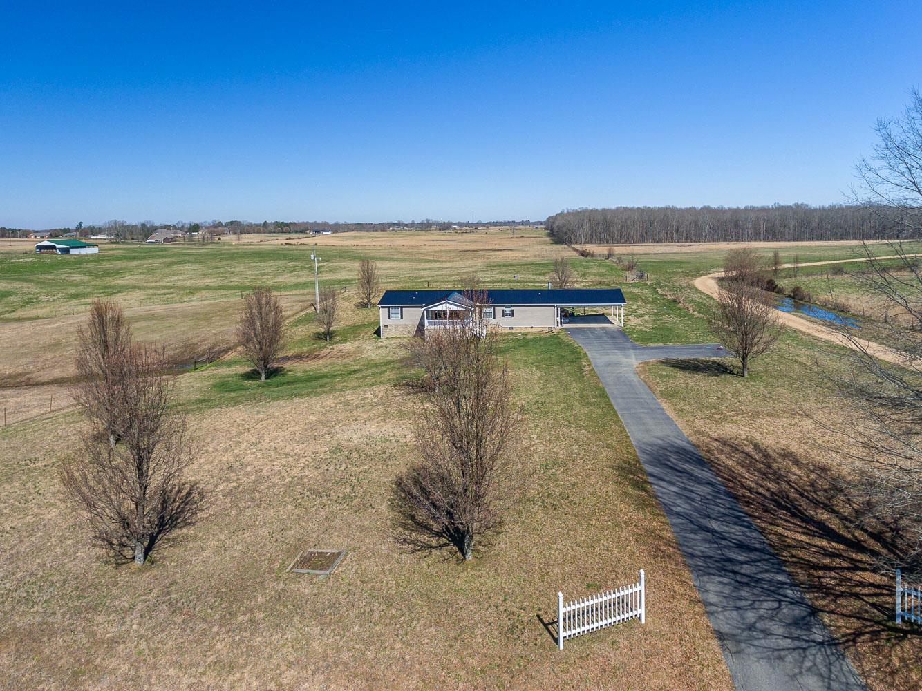 115 Colonial Road Hohenwald, TN 38462 - Photo 20 of 24 Gallery Image 20