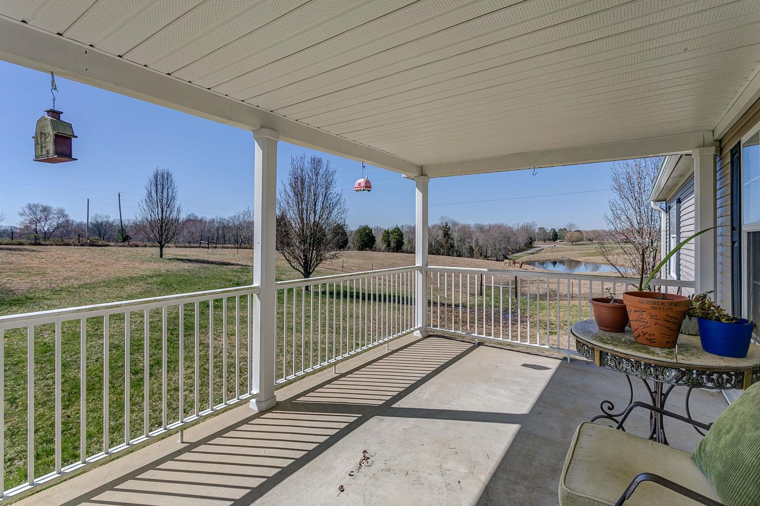 115 Colonial Road Hohenwald, TN 38462 - Photo 4 of 24 Gallery Image 4