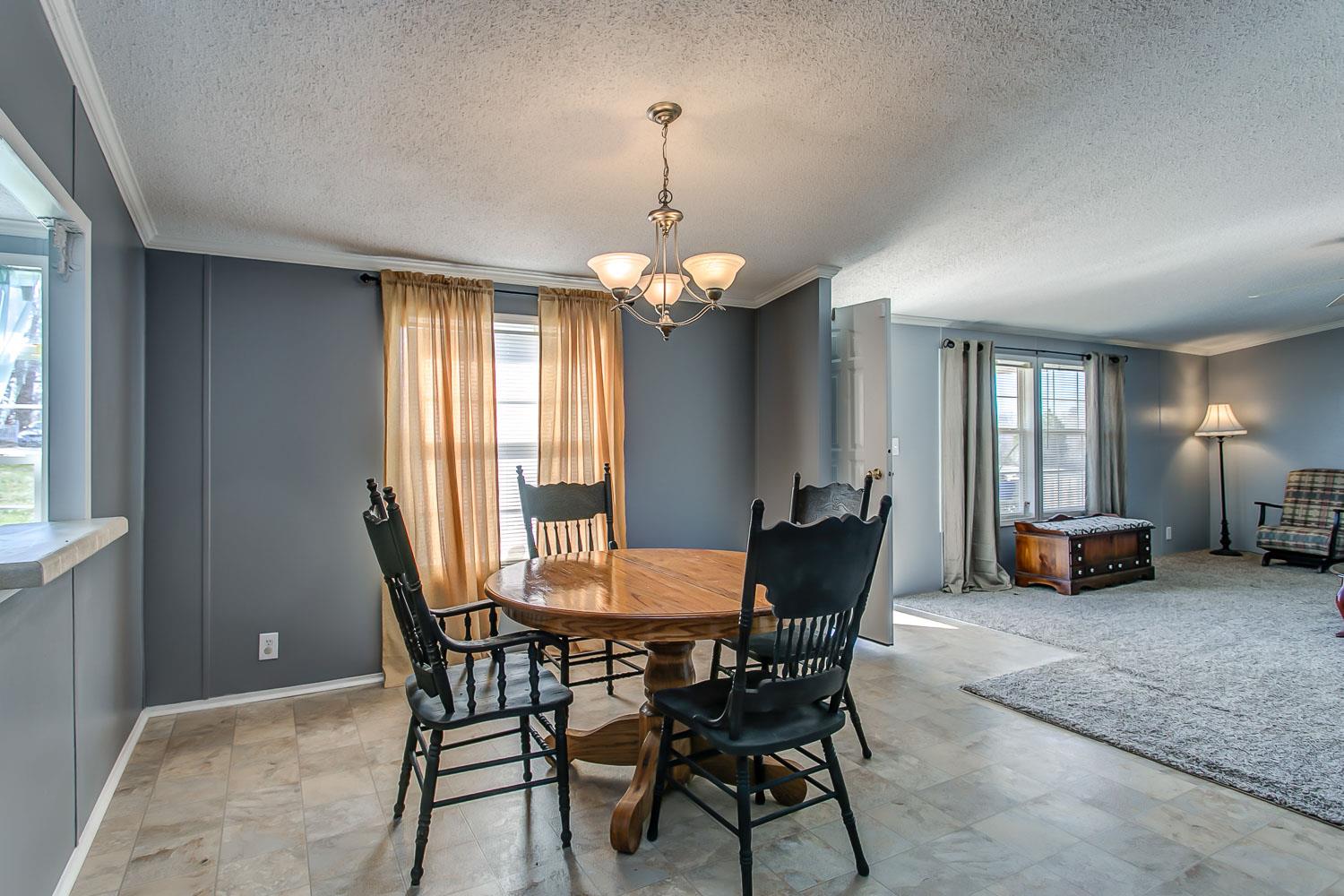 115 Colonial Road Hohenwald, TN 38462 - Photo 8 of 24 Gallery Image 8