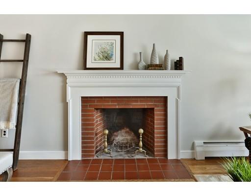 27 Marion Road Wakefield, MA 01880 - Photo 5 of 27 Gallery Image 5