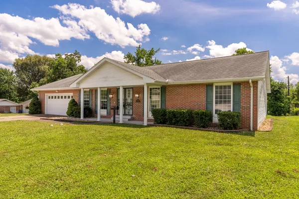 $249,900 | 1817 State Street, Eldorado, IL 62930