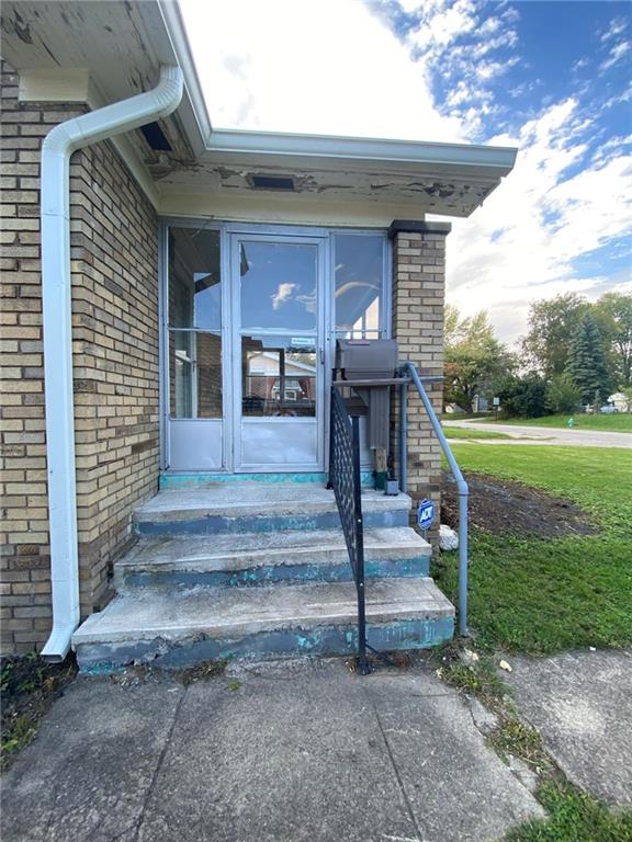 4735 Brookville Road Indianapolis, IN 46201 - Photo 4 of 41 Gallery Image 4