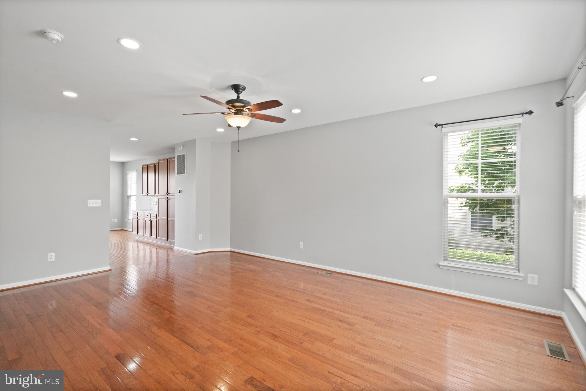 11885 Benton Lake Road Bristow, VA 20136 - Photo 4 of 42