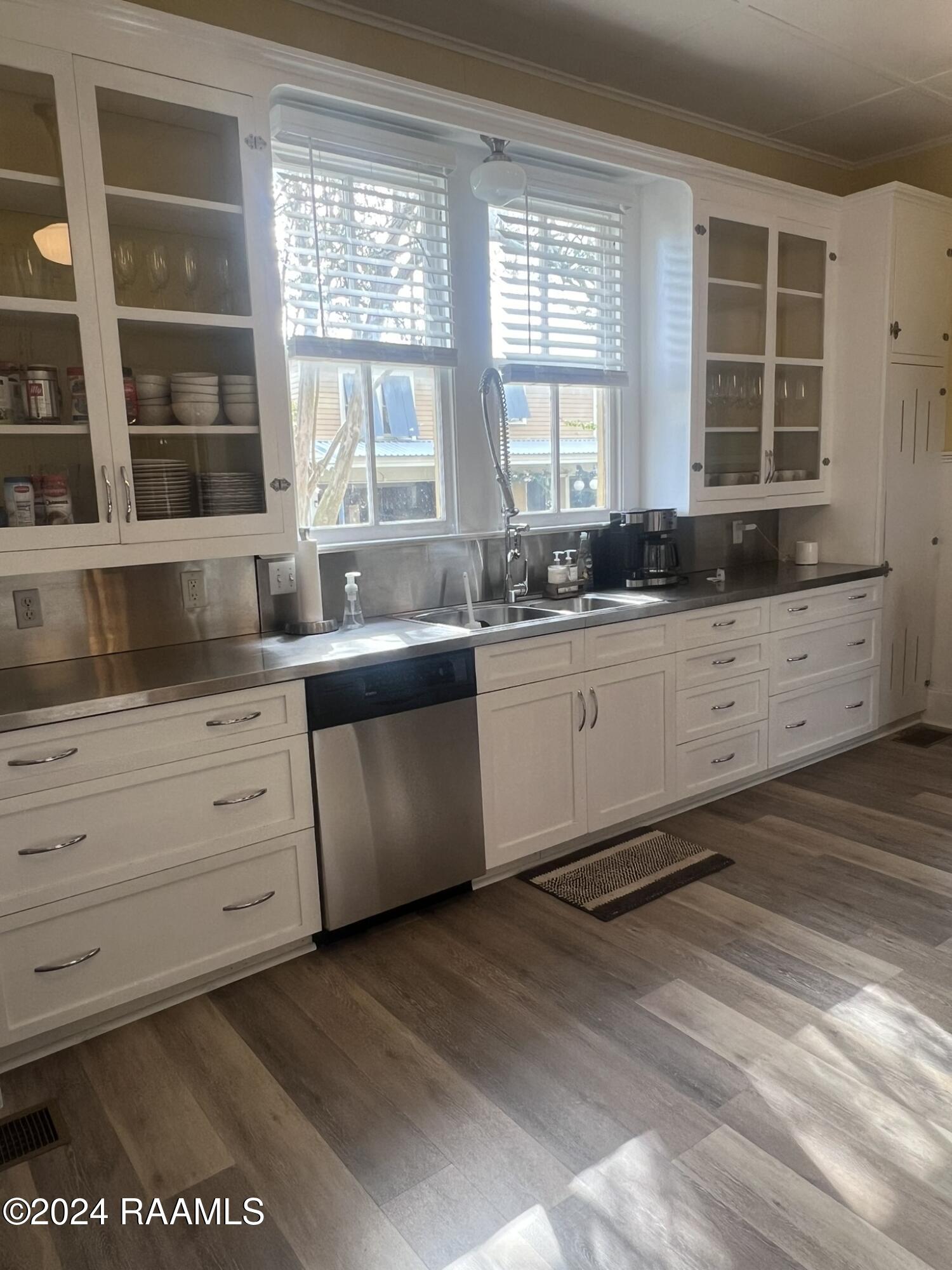 1011-1015 Lee Avenue, Unit A B C Lafayette, LA 70501 - Photo 15 of 50 IMG_7356