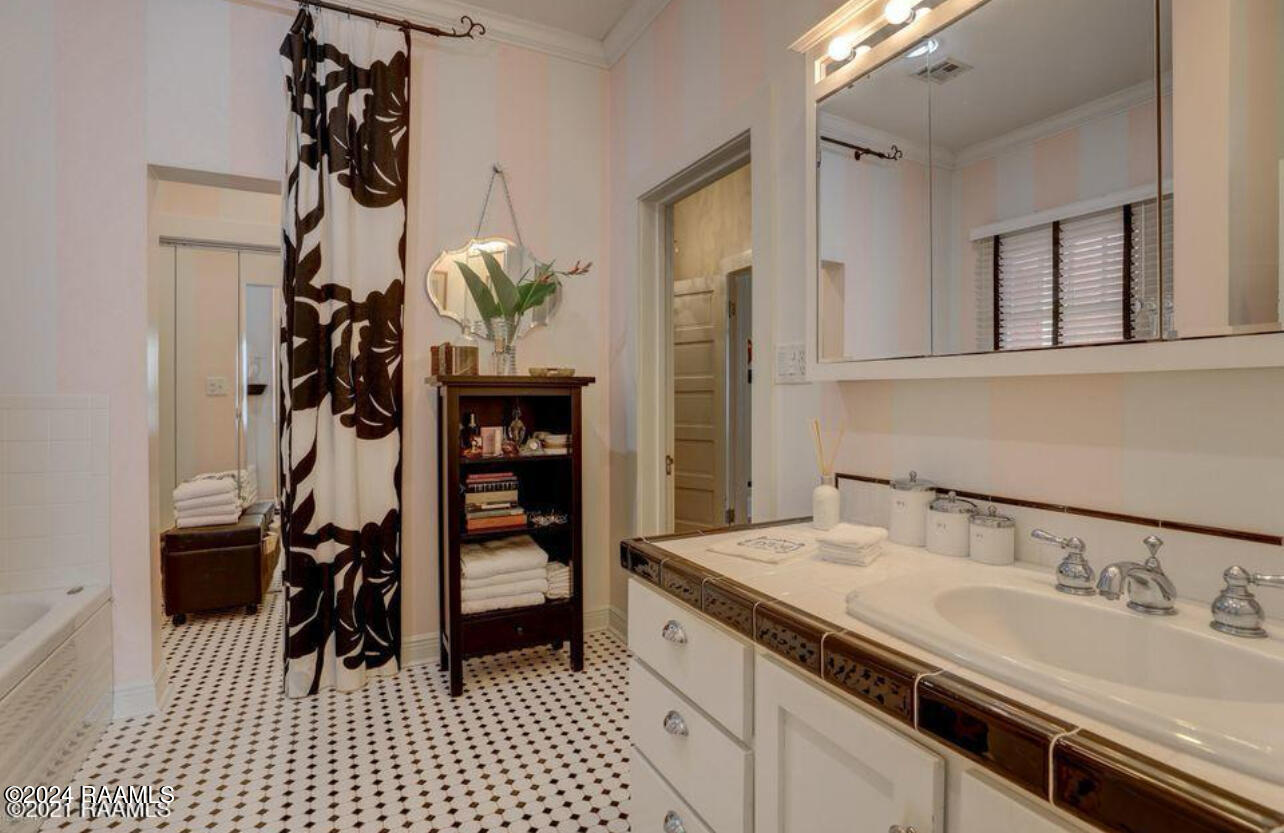 1011-1015 Lee Avenue, Unit A B C Lafayette, LA 70501 - Photo 35 of 50 FullSizeRender-7