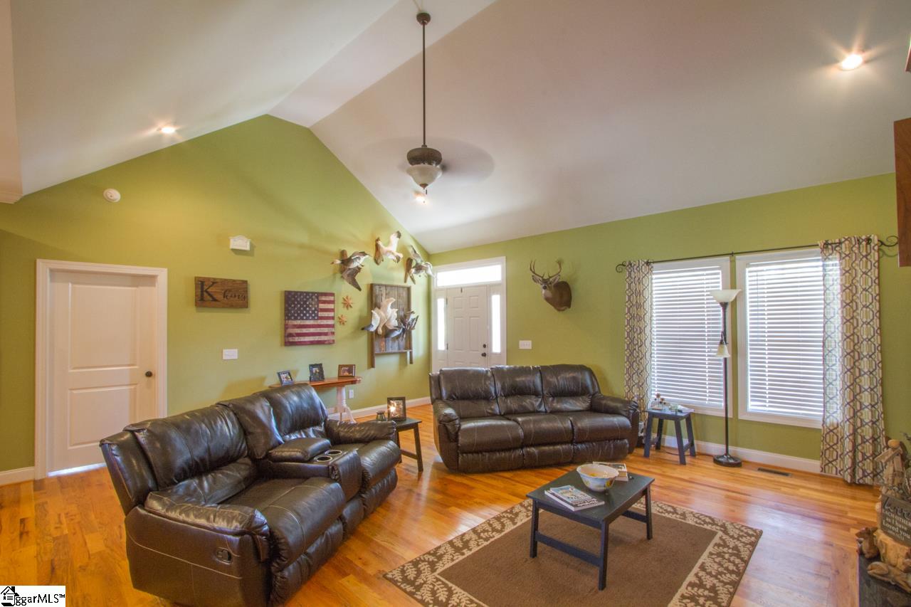 213 Latham Road Easley, SC 29640 - Photo 5 of 36 Gallery Image 5