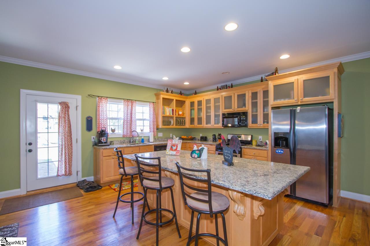 213 Latham Road Easley, SC 29640 - Photo 7 of 36 Gallery Image 7