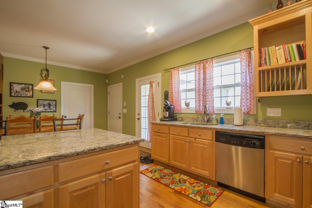 213 Latham Road Easley, SC 29640 - Photo 10 of 36 Gallery Image 10