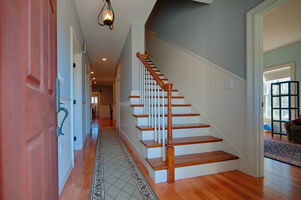 99 Wompatuck Road Hingham, MA 02043 - Photo 4 of 30 Gallery Image 4