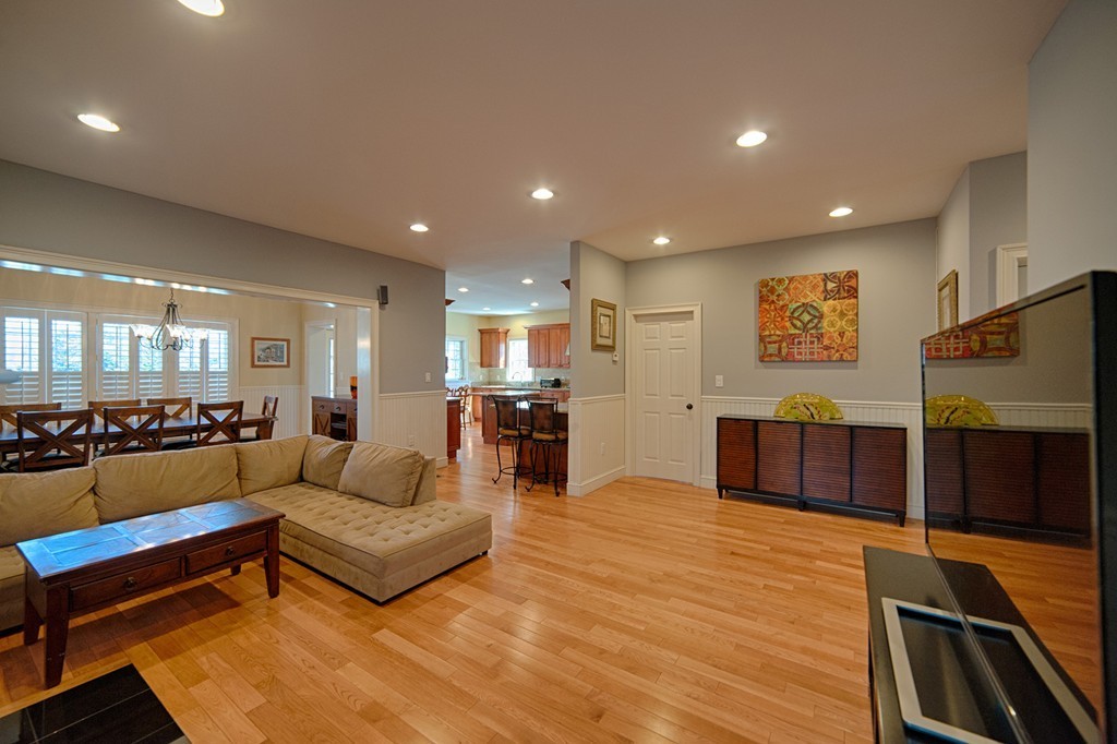 99 Wompatuck Road Hingham, MA 02043 - Photo 5 of 30 Gallery Image 5
