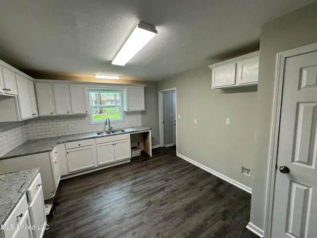 $1,850 | 742 Montclair Place, Jackson, MS 39206