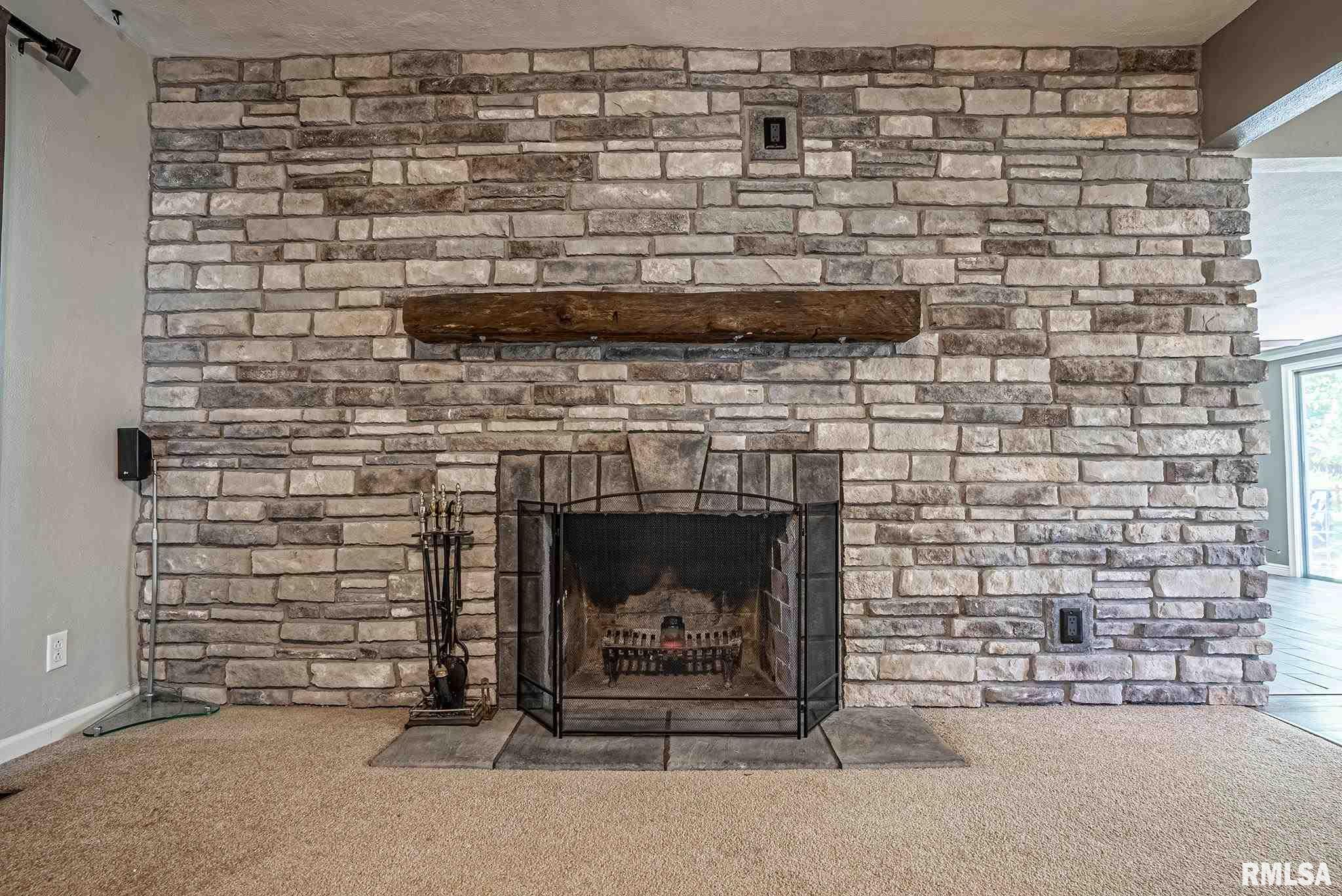 243 Edgewood Road Salem, IL 62881 - Photo 3 of 26 Gallery Image 3