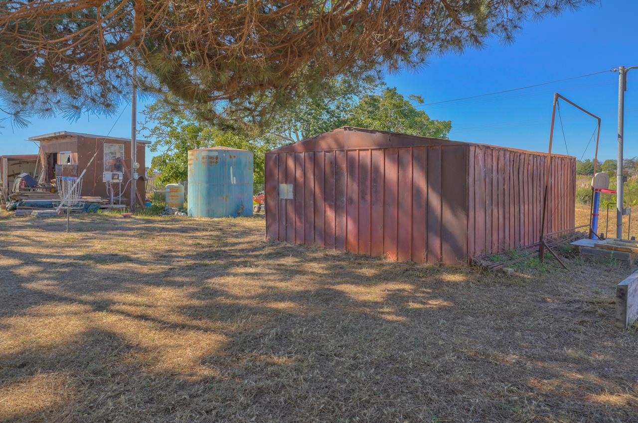 14485 Russo Road Castroville, CA 95012 - Photo 53 of 55 a view of a backyard with wooden fence