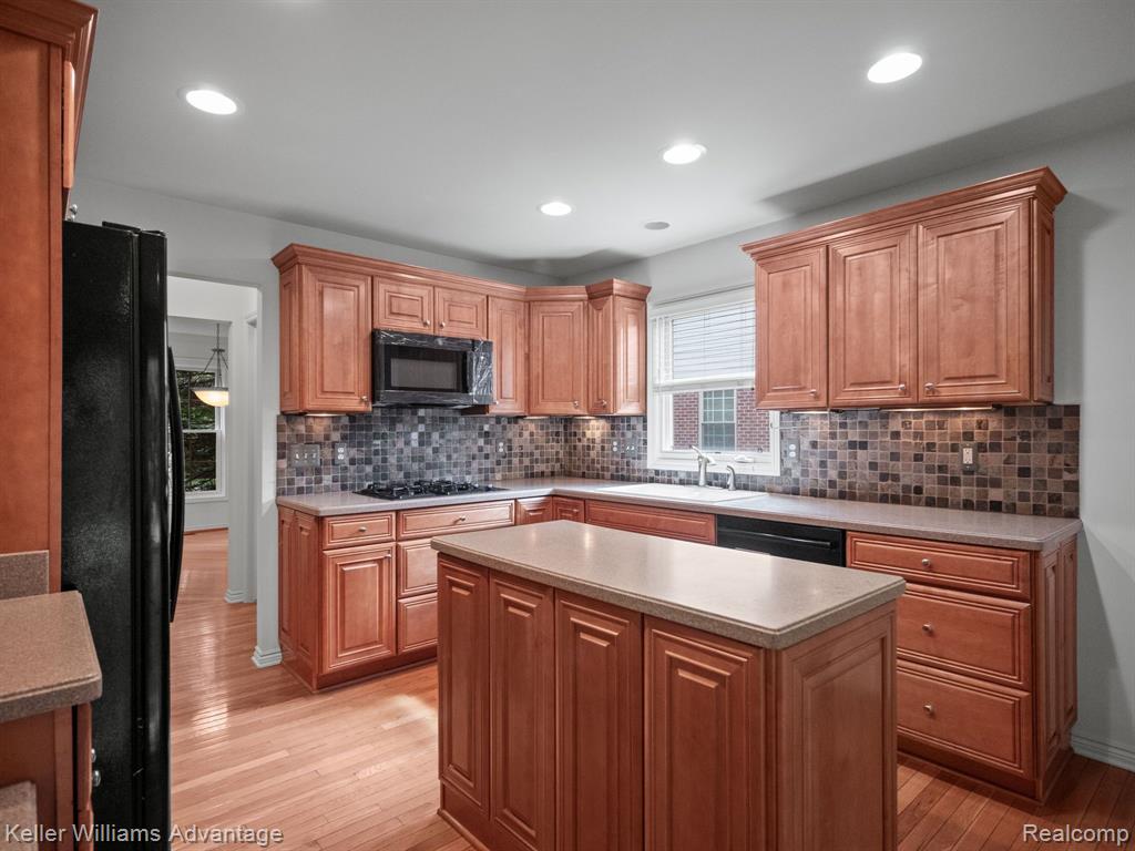 29157 Hemingway Drive Novi, MI 48377 - Photo 15 of 42