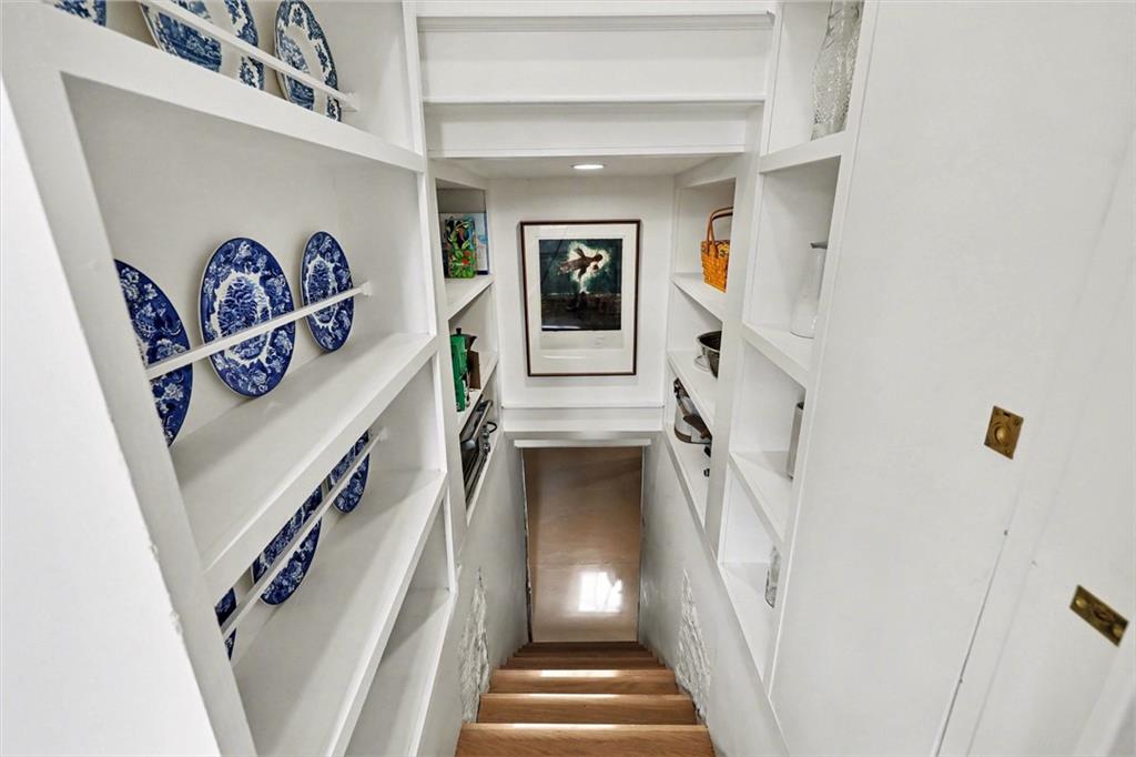 437 West 59 Terrace Kansas City, MO 64113 - Photo 19 of 39