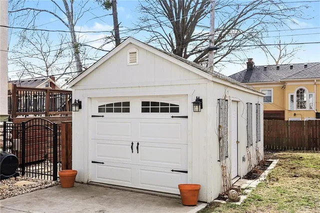 $780,000 | 437 West 59 Terrace, Kansas City, MO 64113