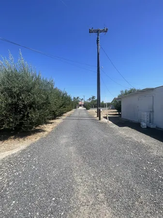 $1,295,000 | 22095 Highway 120, Escalon, CA 95320