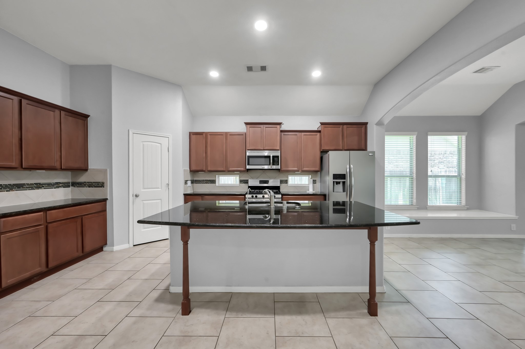 5615 Glenfield Spring Lane Spring, TX 77389 - Photo 12 of 43