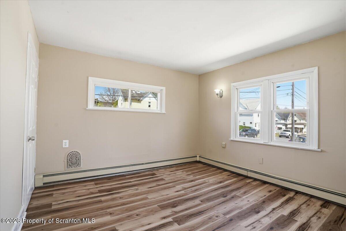 240 Theodore Street Scranton, PA 18508 - Photo 22 of 40 22-240_Theodore_St_020