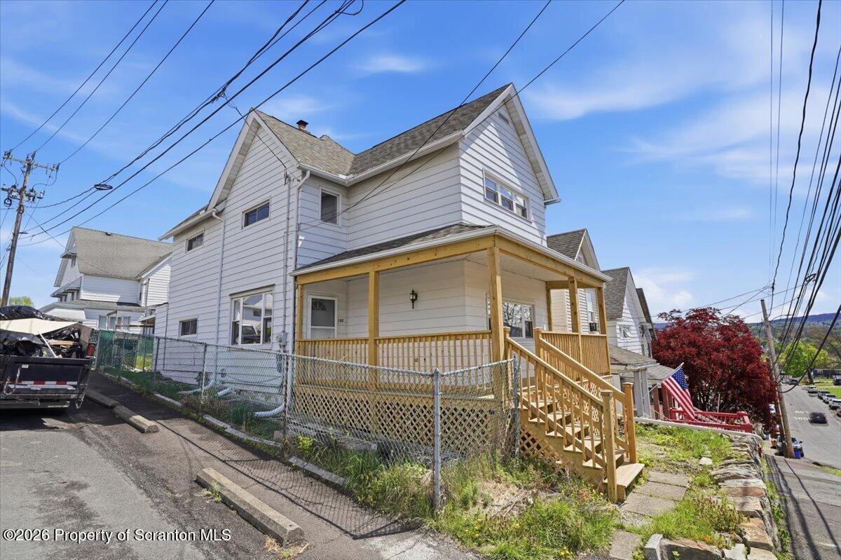 240 Theodore Street Scranton, PA 18508 - Photo 3 of 40 03-240_Theodore_St_003