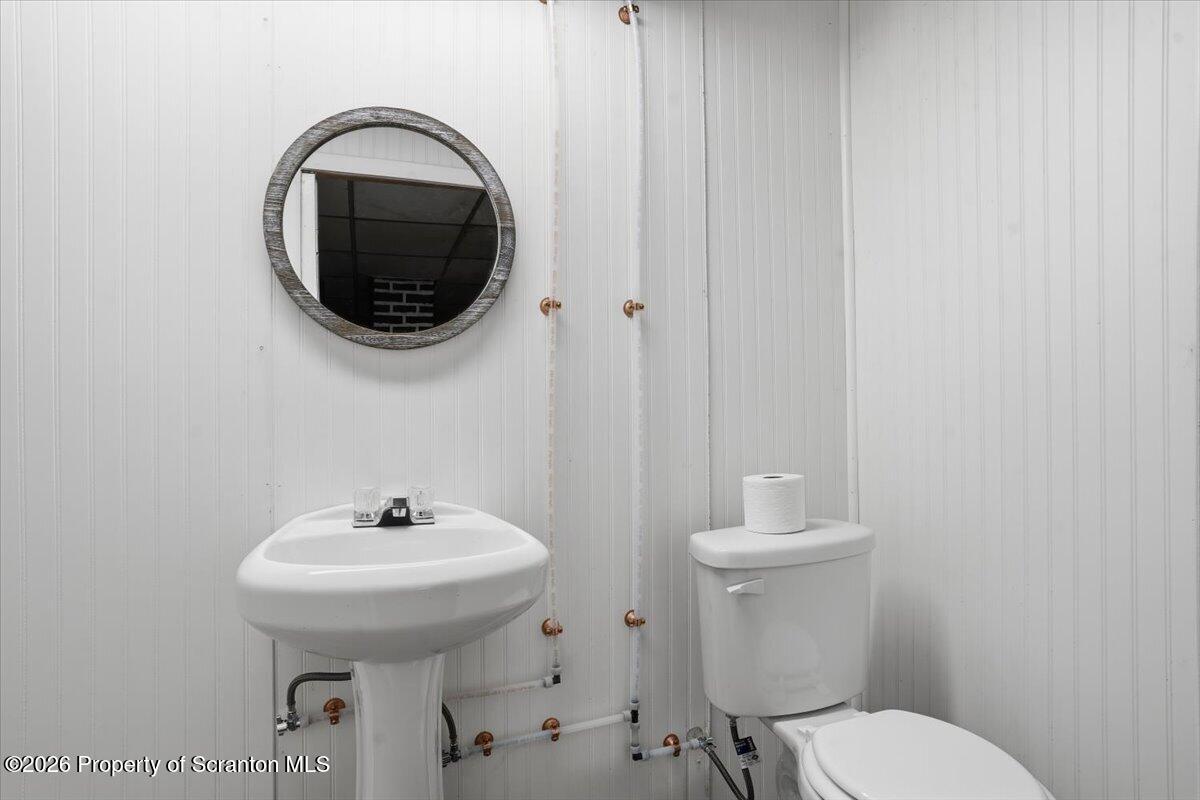 240 Theodore Street Scranton, PA 18508 - Photo 34 of 40 34-240_Theodore_St_030