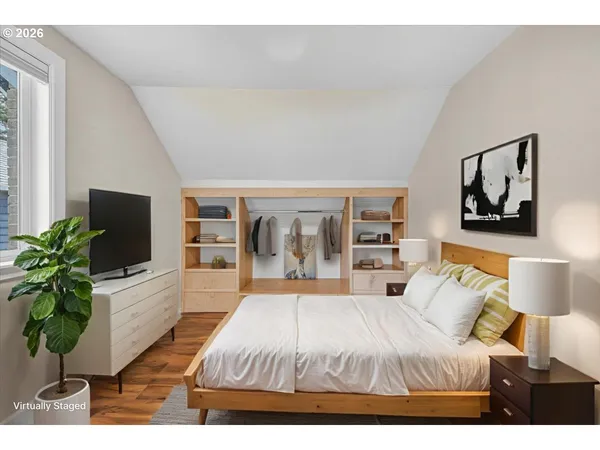 $599,980 | 2704 Southeast 84th Avenue, Portland, OR 97266