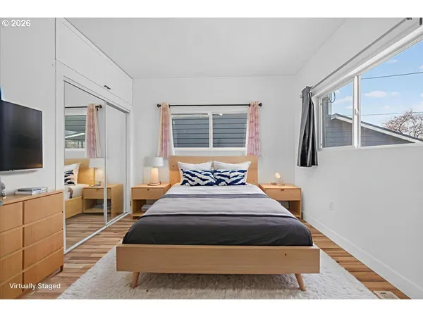 $599,980 | 2704 Southeast 84th Avenue, Portland, OR 97266