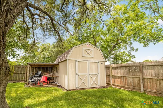 $275,000 | 508 West Johnson Street, Cuero, TX 77954