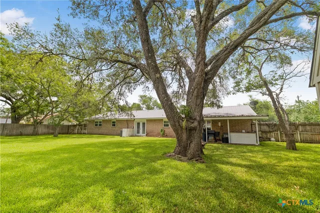 $275,000 | 508 West Johnson Street, Cuero, TX 77954