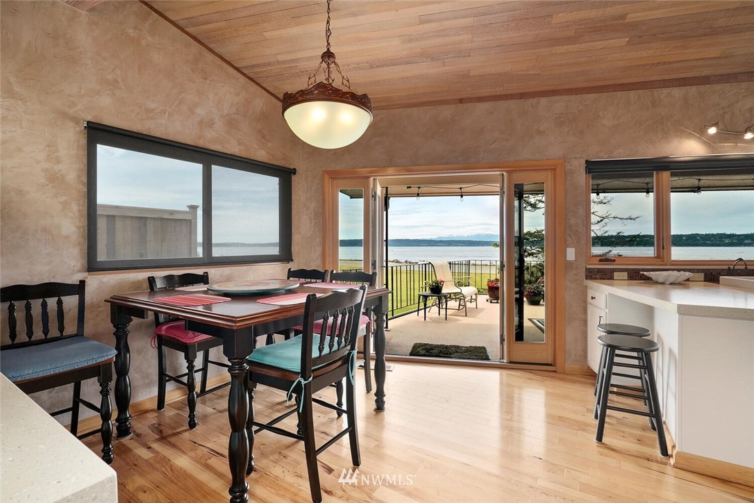2100 South Breezy Point Road Camano Island, WA 98282 - Photo 21 of 40 Gallery Image 21