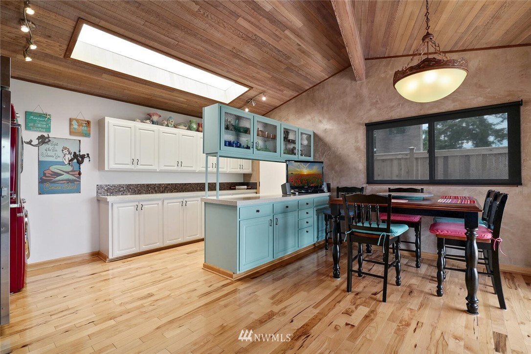 2100 South Breezy Point Road Camano Island, WA 98282 - Photo 22 of 40 Gallery Image 22