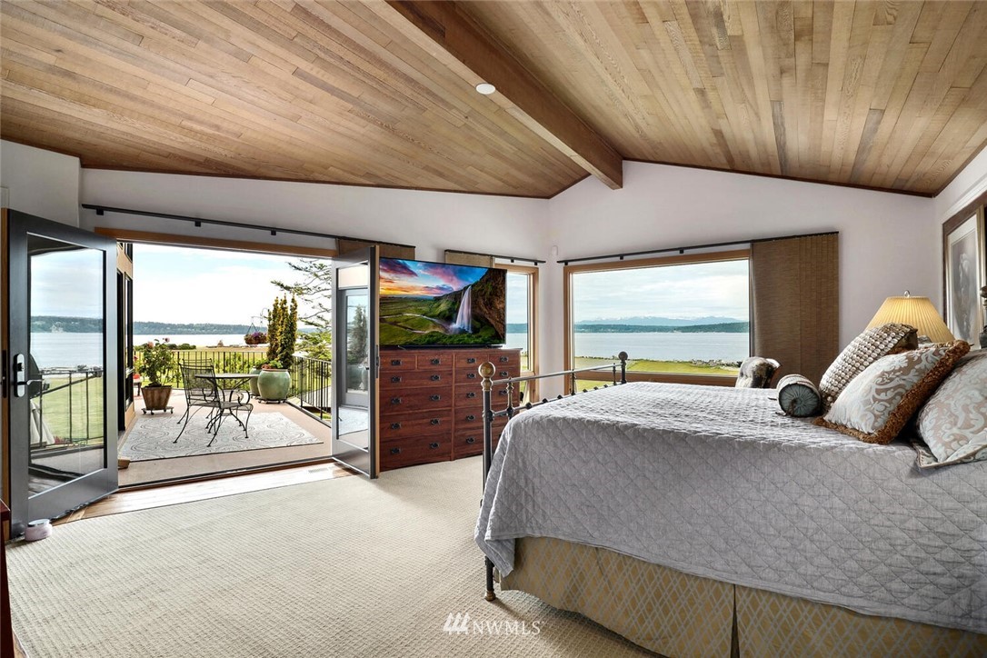 2100 South Breezy Point Road Camano Island, WA 98282 - Photo 23 of 40 Gallery Image 23