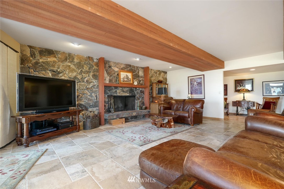 2100 South Breezy Point Road Camano Island, WA 98282 - Photo 29 of 40 Gallery Image 29