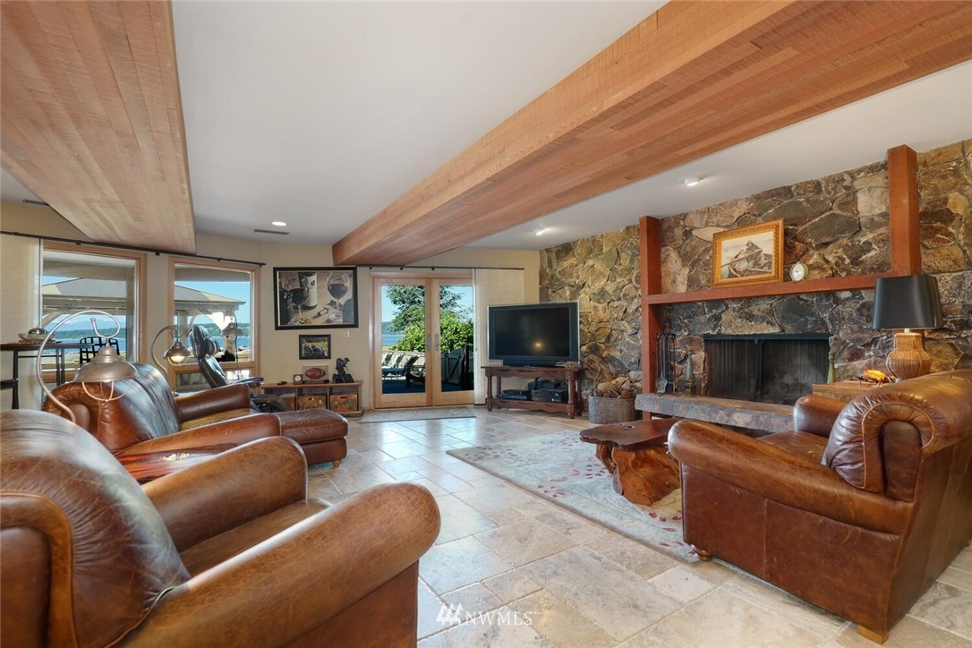 2100 South Breezy Point Road Camano Island, WA 98282 - Photo 31 of 40 Gallery Image 31