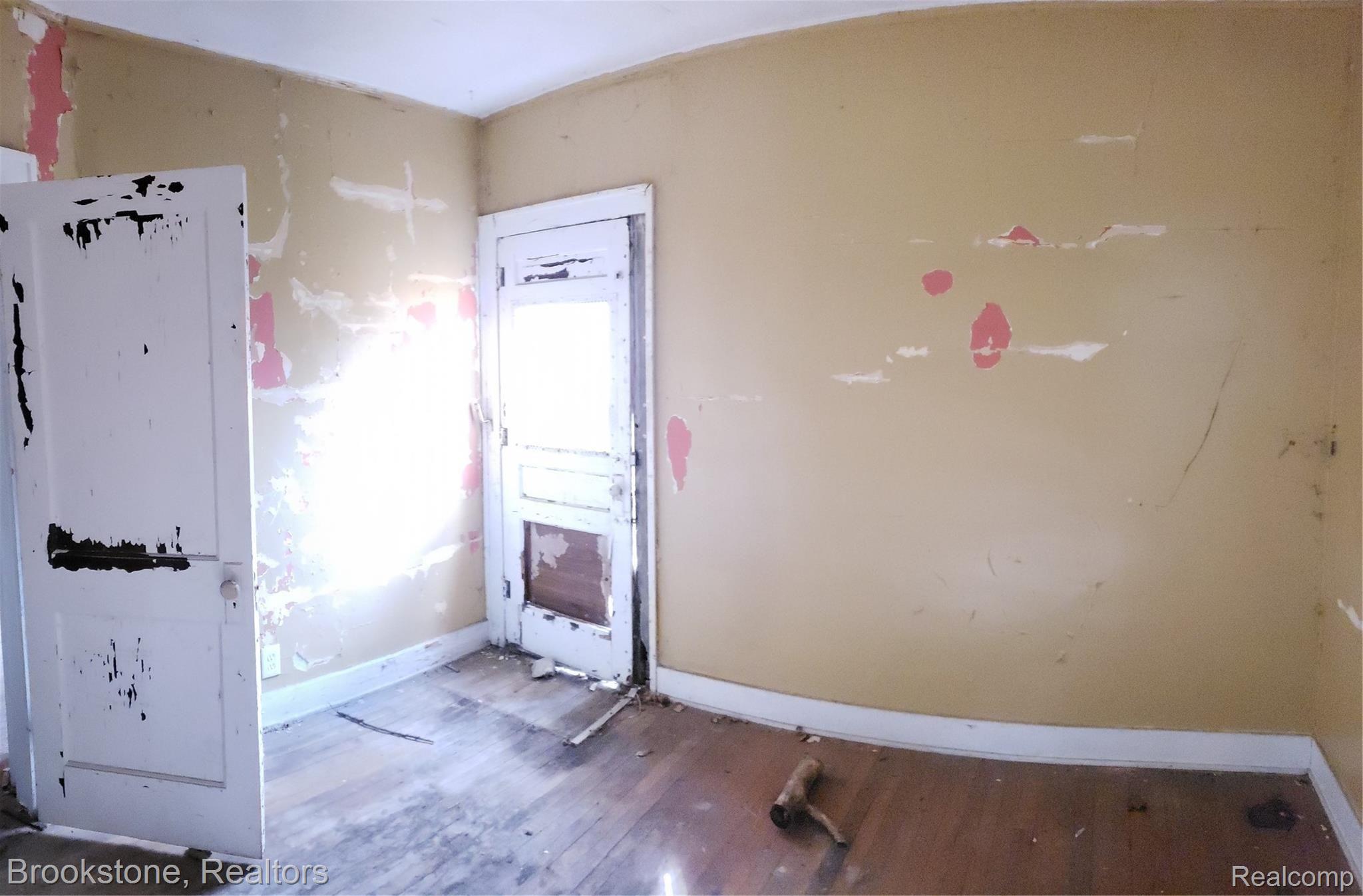 3511 Devonshire Road Detroit, MI 48224 - Photo 19 of 49 20201113_135244.jpg