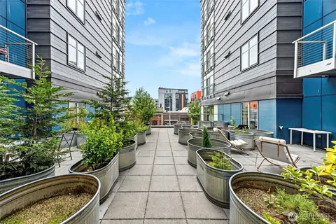 $475,000 | 1414 12th Avenue, Unit 203, Seattle, WA 98122