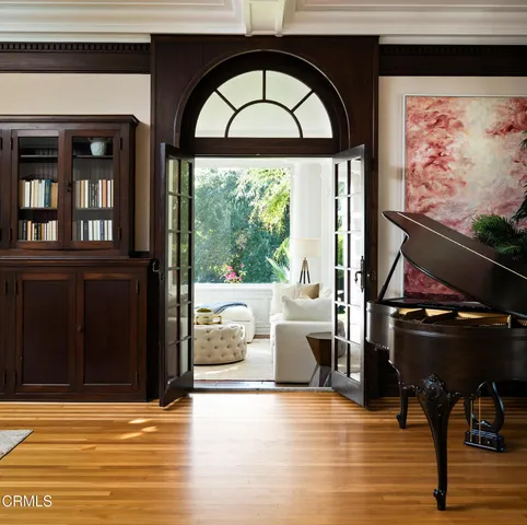 $12,000,000 | 1230 South Oakland Avenue, Pasadena, CA 91106