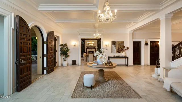 $12,000,000 | 1230 South Oakland Avenue, Pasadena, CA 91106