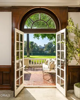 $12,000,000 | 1230 South Oakland Avenue, Pasadena, CA 91106