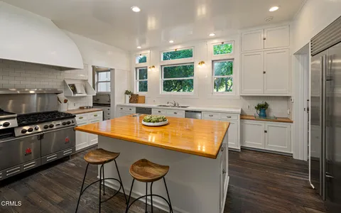 $12,000,000 | 1230 South Oakland Avenue, Pasadena, CA 91106