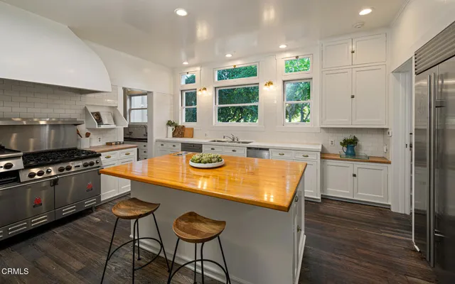 $12,000,000 | 1230 South Oakland Avenue, Pasadena, CA 91106